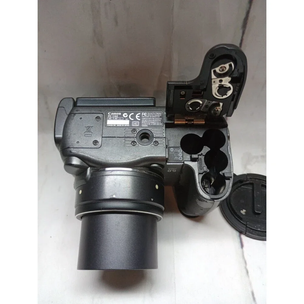Canon PowerShot S3 IS Black 6.0MP Digital Camera As Is For Parts Only
